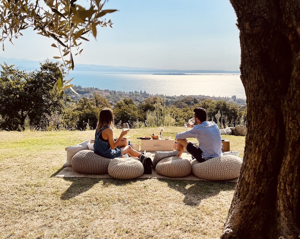 picnic in vieyards- September - Garda E-motion