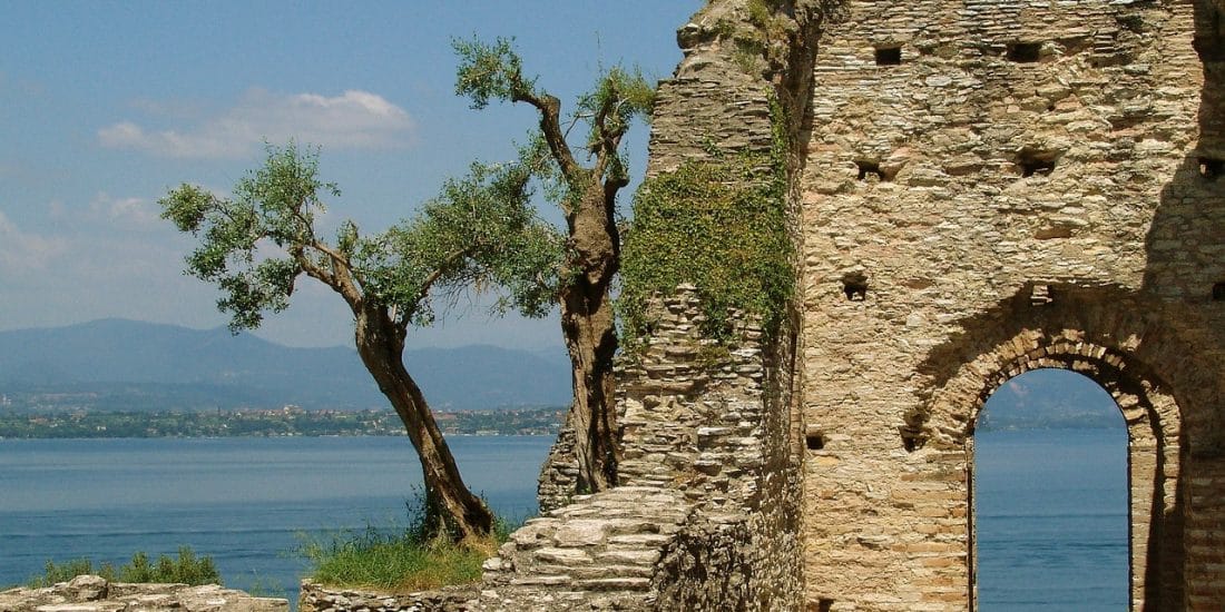 Sirmione- Villa Romana - destinazione - Garda E-motion