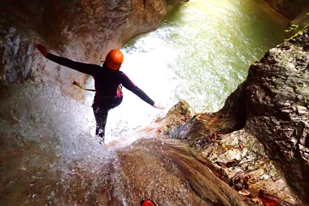 Canyoning al torrente toscolano - Lago di garda - Garda E-motion.jpg